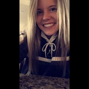 Meet your Posher, Karolyne